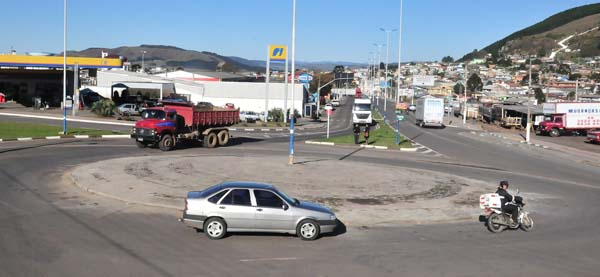 Rótula do bairro Triângulo está concluída (4)