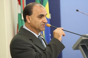 Anilton pensa em ficar na Presidência também em 2014