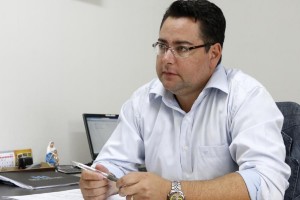 Defesa Civil atende fam ¡lias durante chuva torrencial