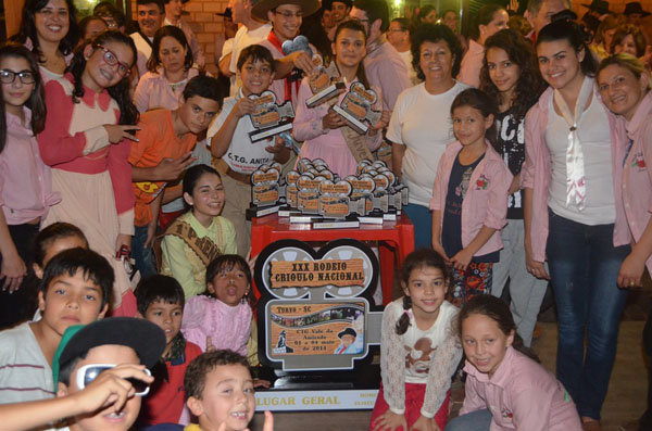 Prefeitura incentiva o tradicionalismo lageano