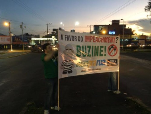 a favor do impeachment
