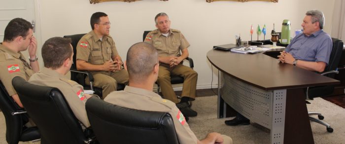 Prefeito autoriza renovação de convênio com a Polícia Militar (2)